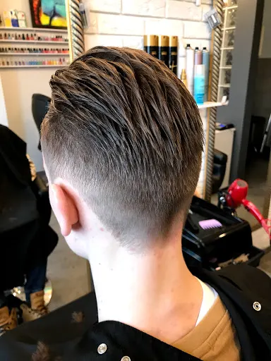 EL CORTE Studio Urody & BarberShop